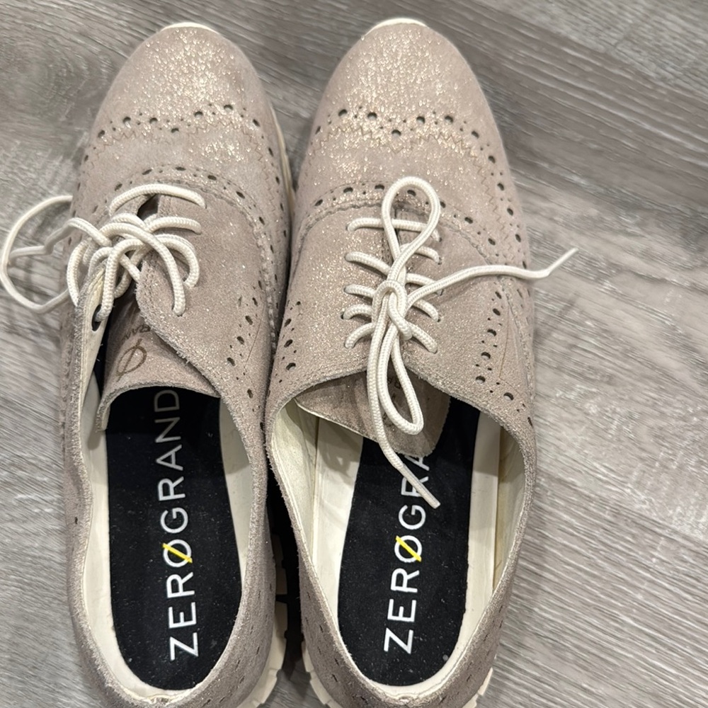 Never Worn~Cole Haan Tan Oxford Derbys with Classic Brogue Detailing
